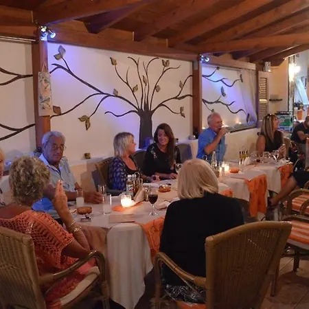 Apartahotel Christakis Sidárion