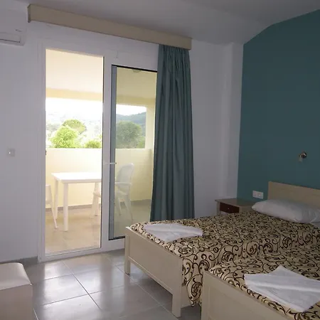 Lejlighedshotel Christakis 2*